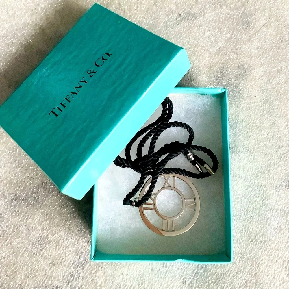 Tiffany&Co ATLAS necklace 🌹